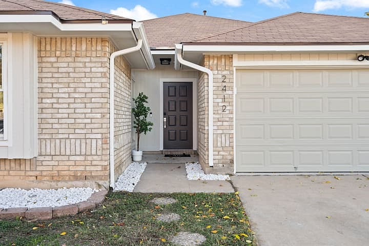 Furnished Finder property 813306_1 photo 3