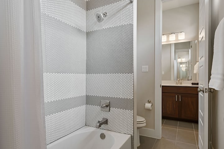 Furnished Finder property 813307_1 photo 30