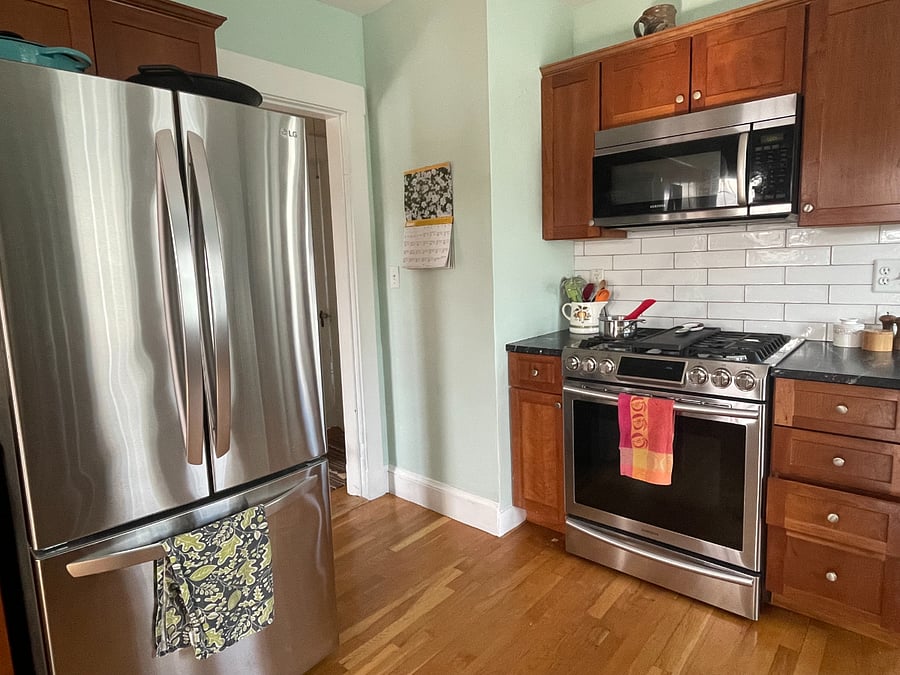 Shared kitchen with gas range and microwave