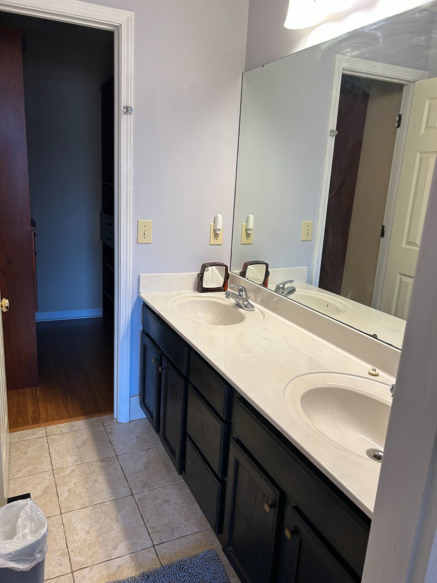 Furnished Finder property 813339_1 photo 22