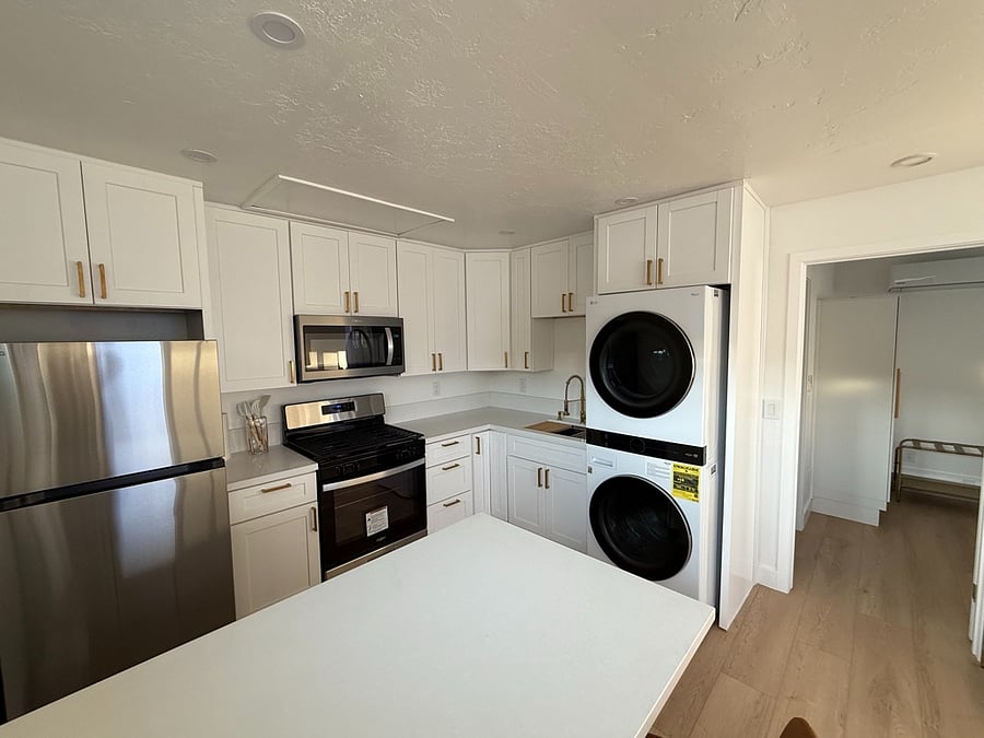 Furnished Finder property 813386_1 photo 3