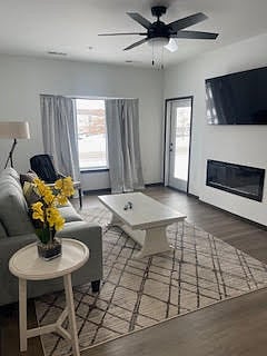 Furnished Finder property 813403_1 photo 2