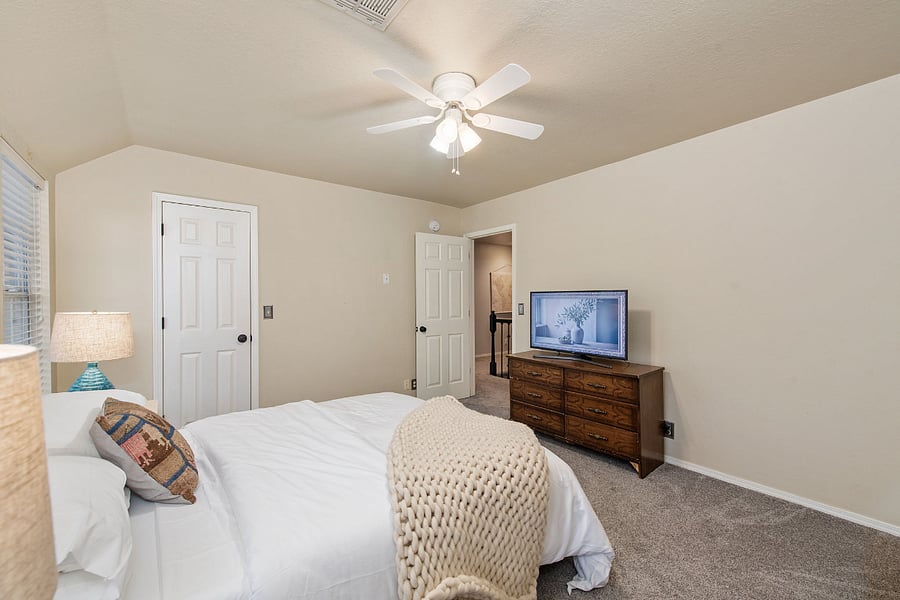 Furnished Finder property 813421_1 photo 14