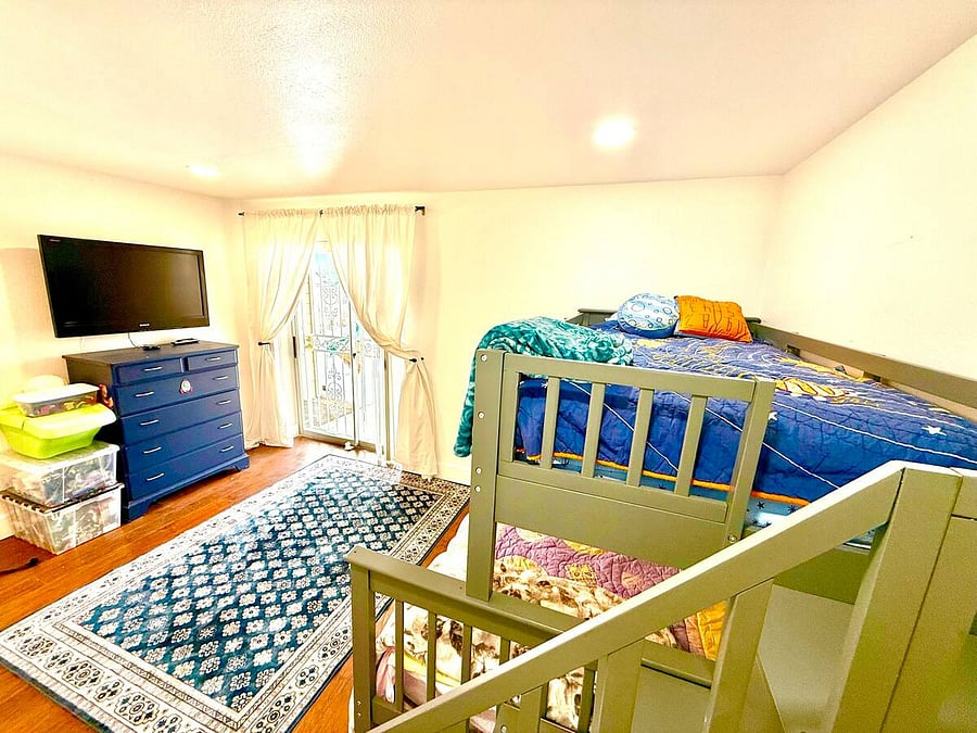Furnished Finder property 813425_1 photo 22