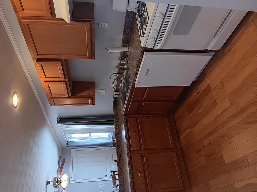 Furnished Finder property 813472_1 photo 3