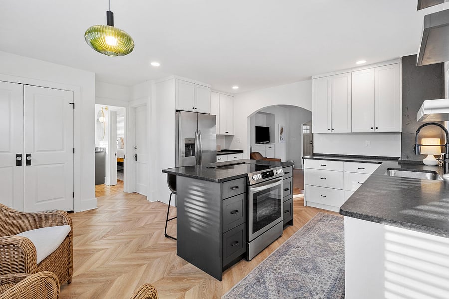 Furnished Finder property 813476_1 photo 14