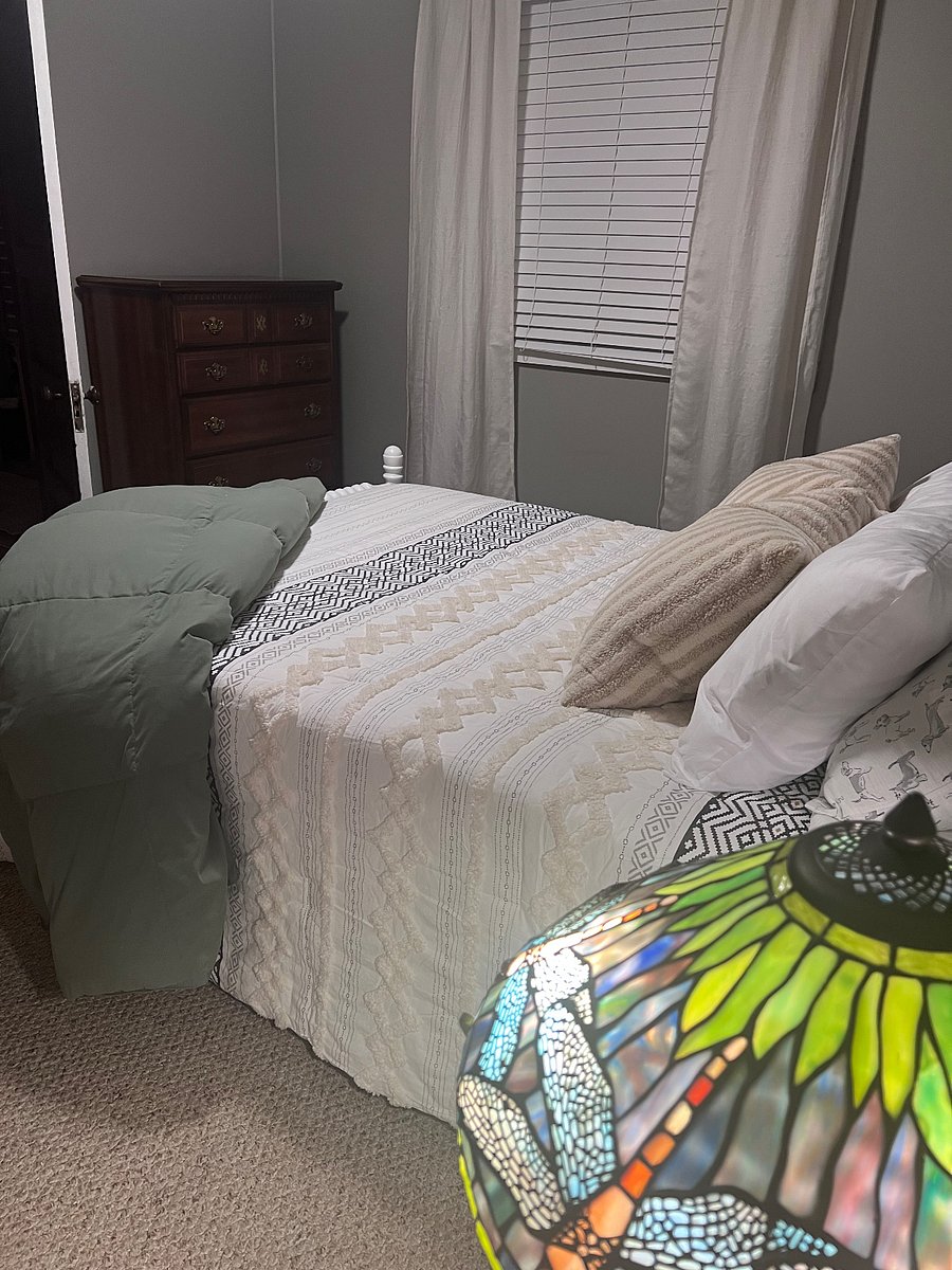 Furnished Finder property 813487_1 photo 7