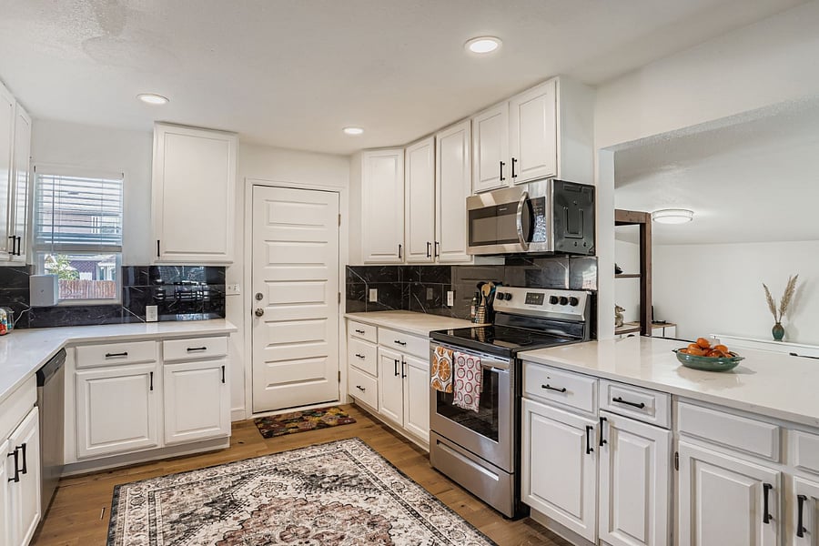 Furnished Finder property 813494_1 photo 15