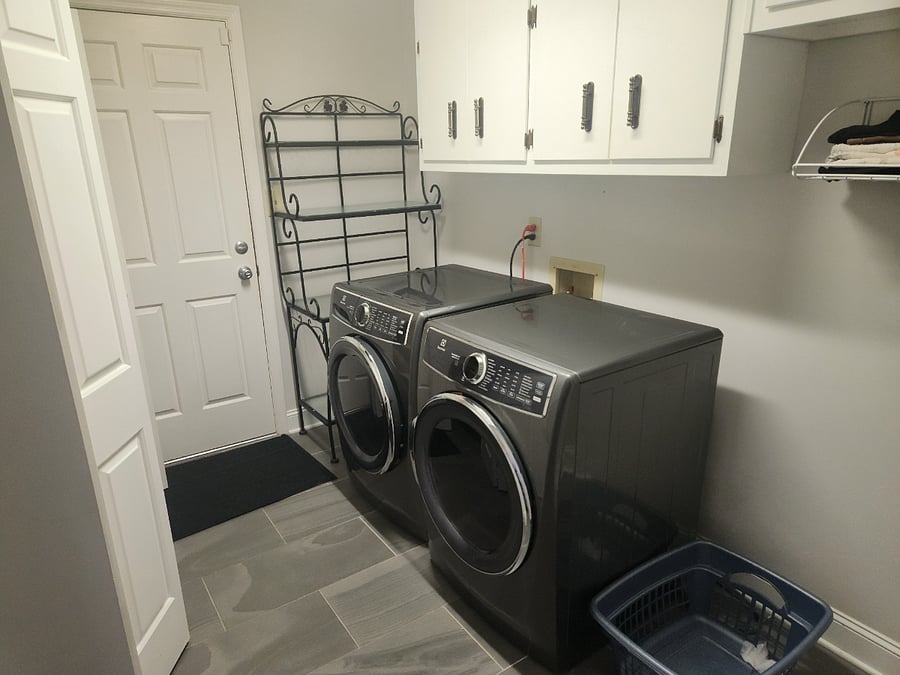Furnished Finder property 813511_1 photo 27