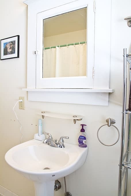 Furnished Finder property 813513_1 photo 6
