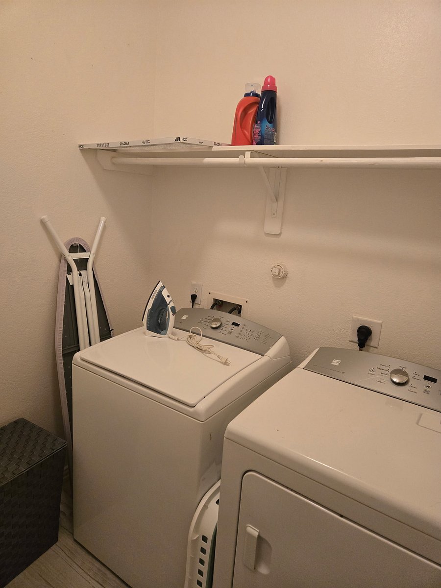 Furnished Finder property 813516_1 photo 13