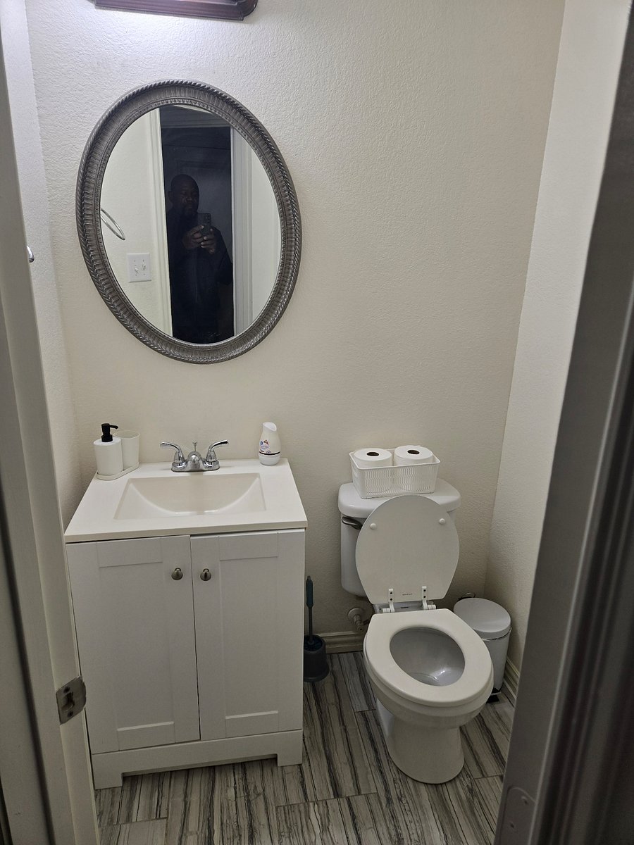 Furnished Finder property 813516_1 photo 14