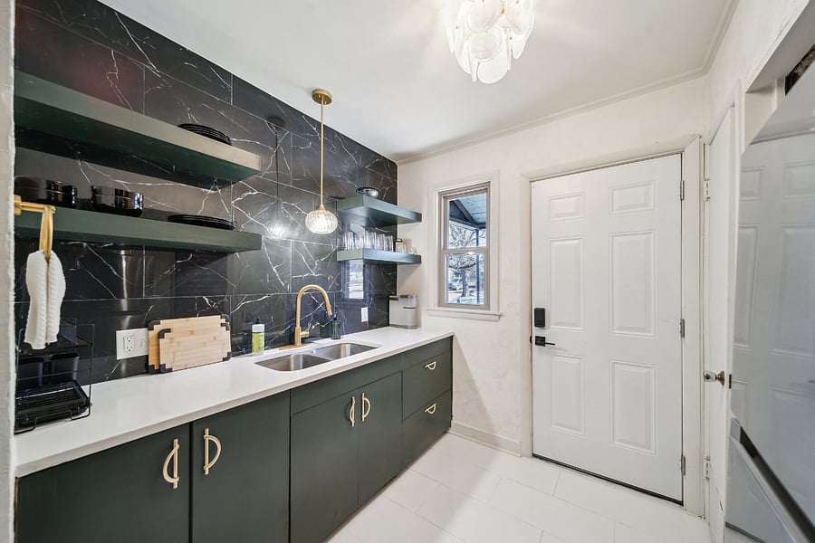 Furnished Finder property 813523_1 photo 22