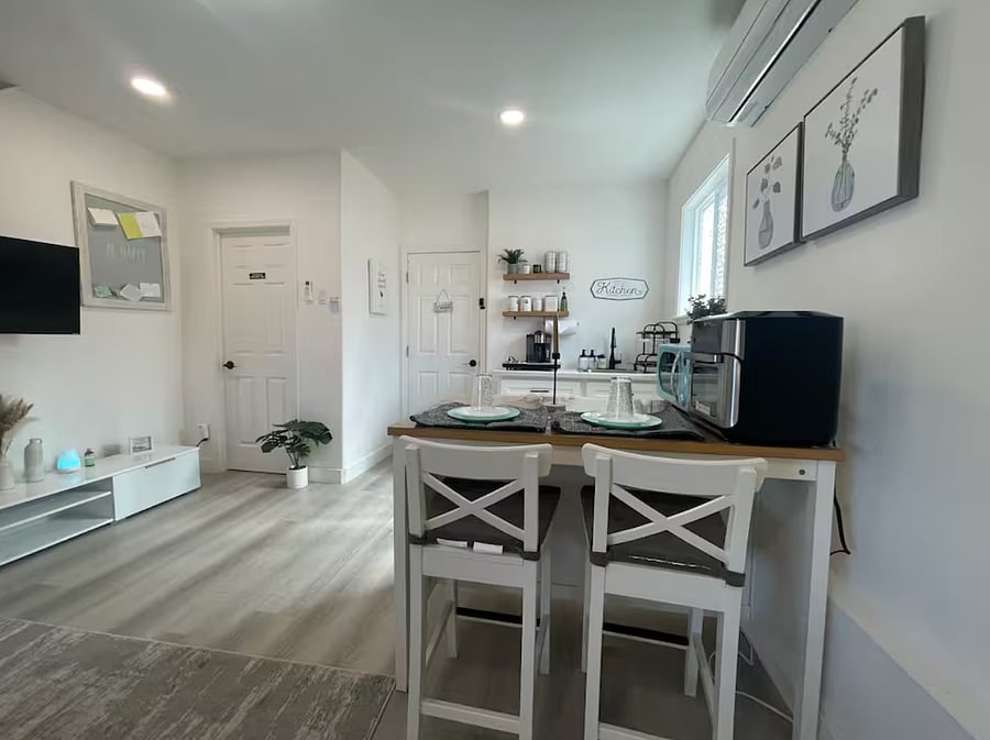 Downstair livingroom and kitchenette