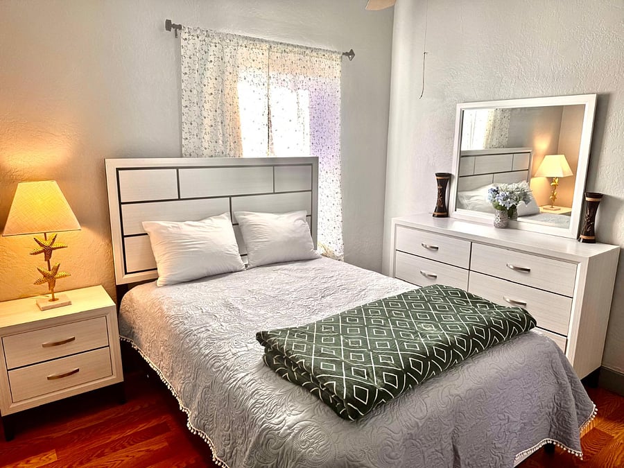 Furnished Finder property 813605_1 photo 1
