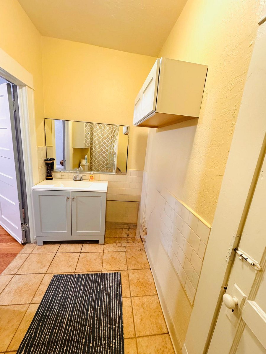 Furnished Finder property 813605_1 photo 11
