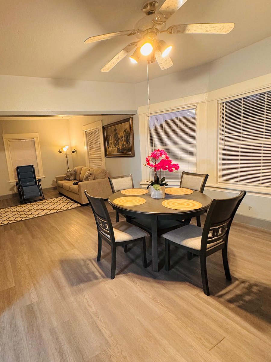 Furnished Finder property 813605_1 photo 2