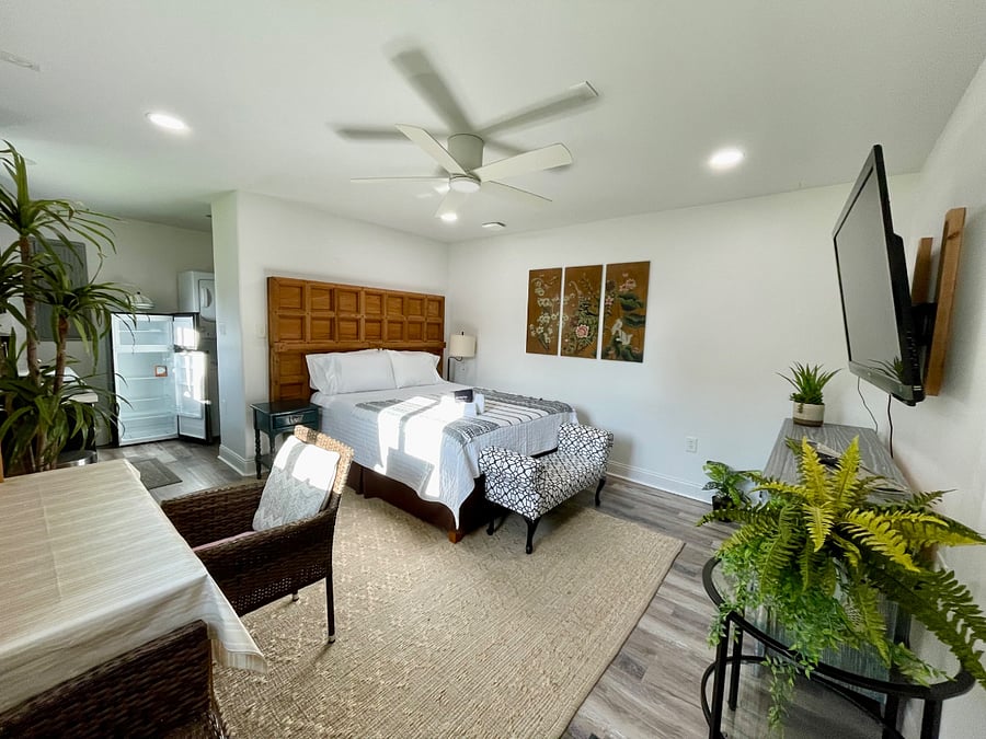 Furnished Finder property 813609_1 photo 9