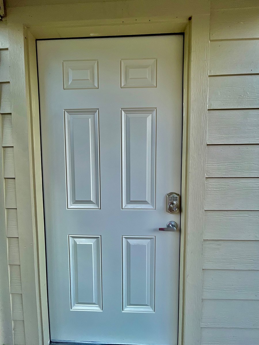 Furnished Finder property 813609_1 photo 16