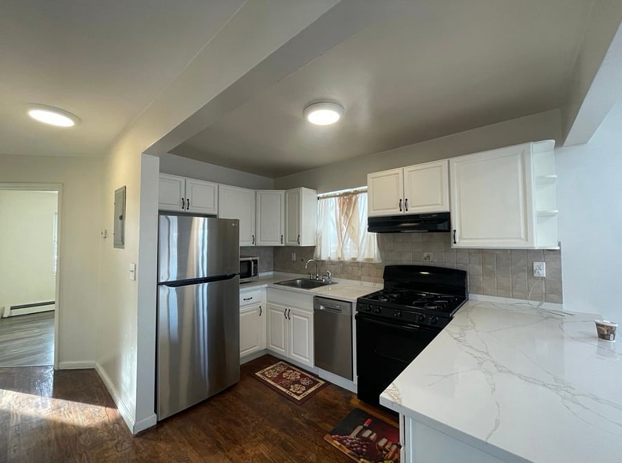 Furnished Finder property 813640_1 photo 2