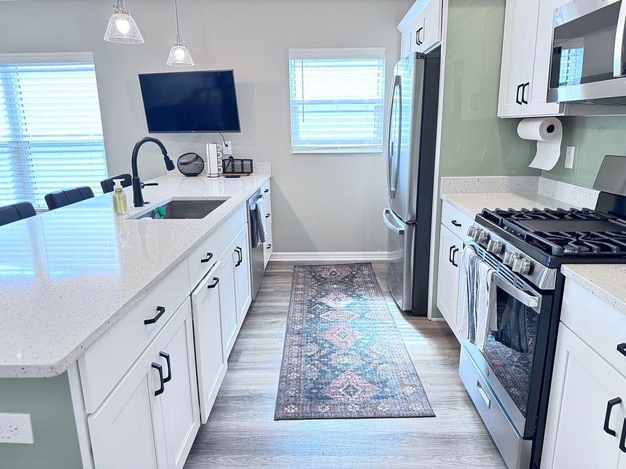 Furnished Finder property 813661_1 photo 17