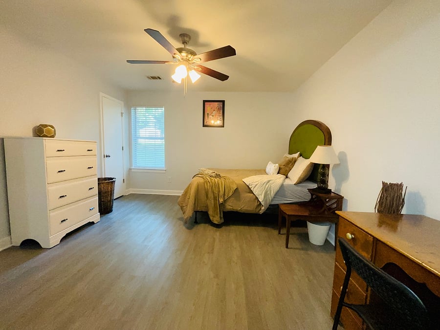 Furnished Finder property 813693_1 photo 8