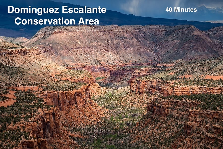 40 min to Wilderness Canyons and Archaeological Sites