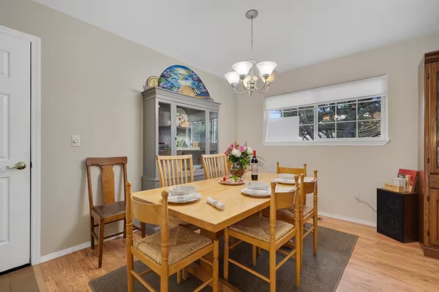 Furnished Finder property 813813_1 photo 8