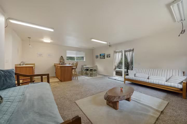Furnished Finder property 813813_1 photo 14