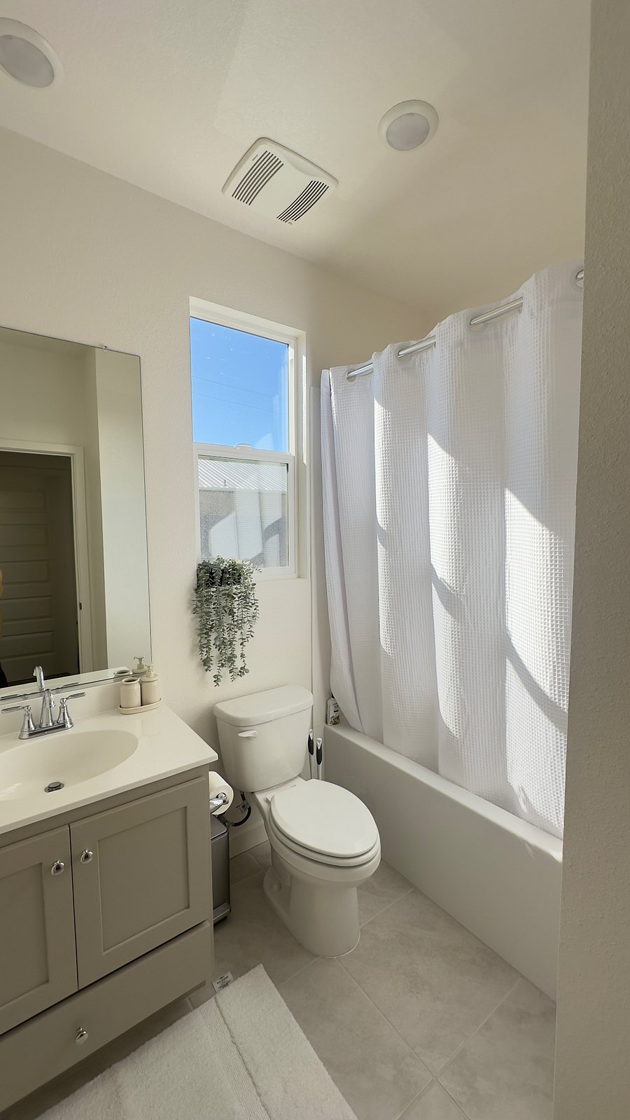 Furnished Finder property 813821_1 photo 3