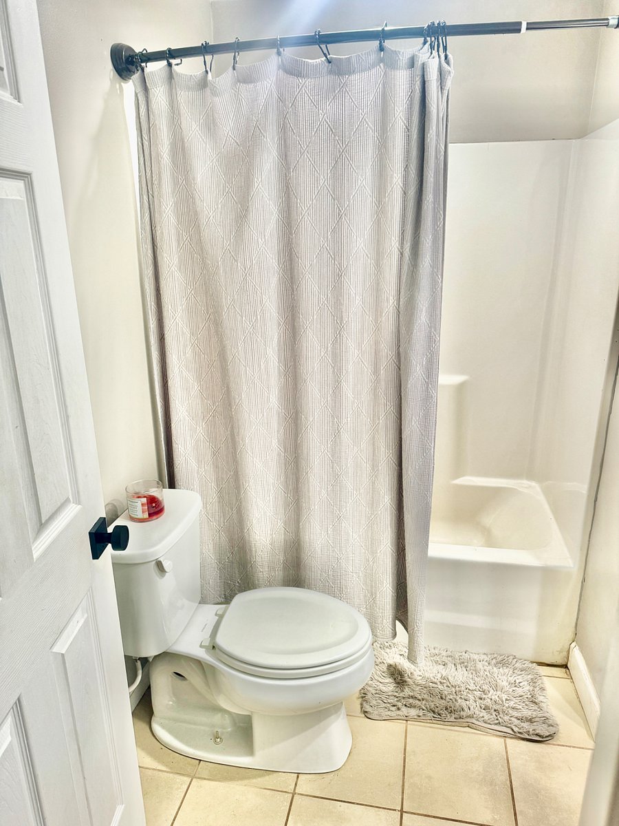 Furnished Finder property 813898_1 photo 7