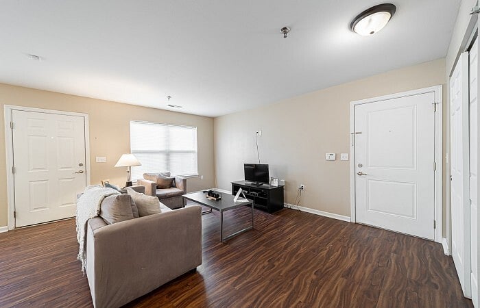 Furnished Finder property 814005_1 photo 6
