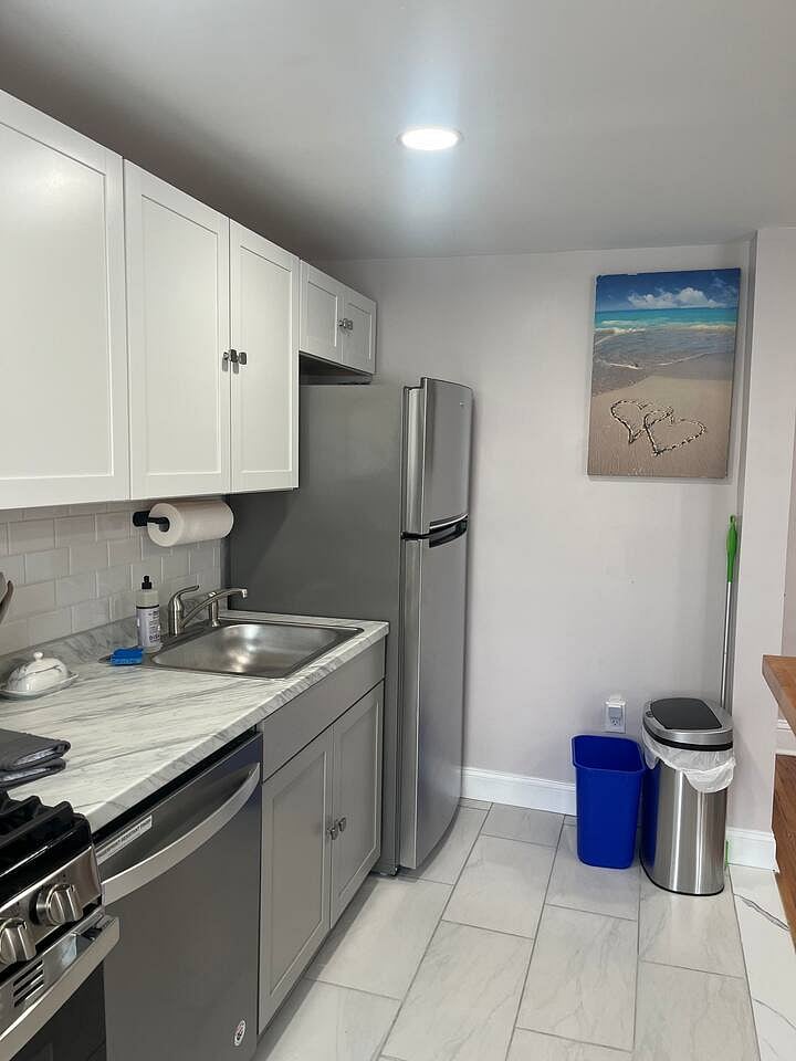 Furnished Finder property 814123_1 photo 18