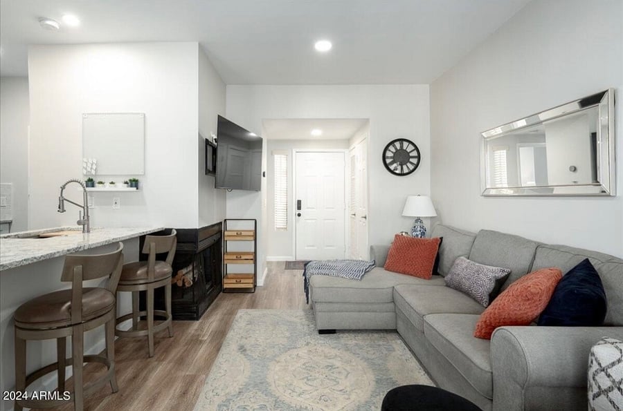 Furnished Finder property 814160_1 photo 6