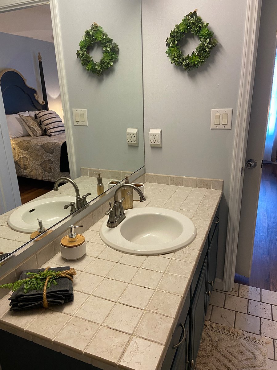Furnished Finder property 814161_1 photo 14