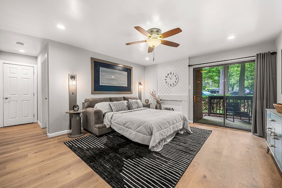 Family Room With Queen Pullout Couch Extended
