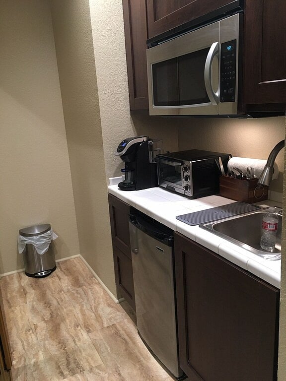 Furnished Finder property 814380_1 photo 3