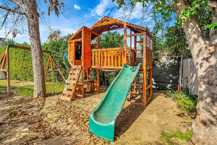 Furnished Finder property 814427_1 photo 23