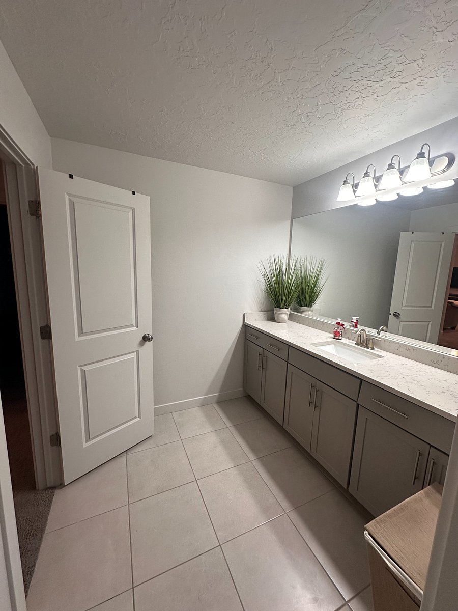 Furnished Finder property 814461_1 photo 18