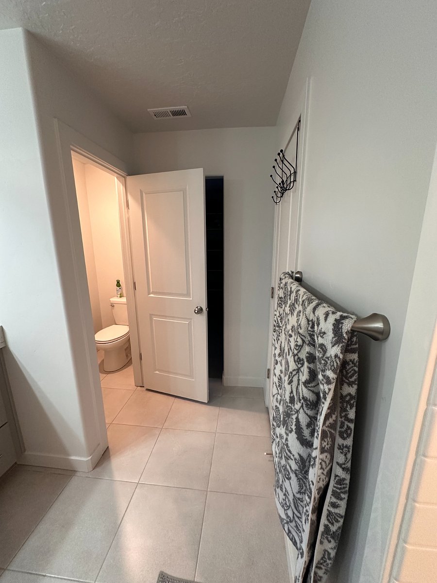 Furnished Finder property 814461_1 photo 28