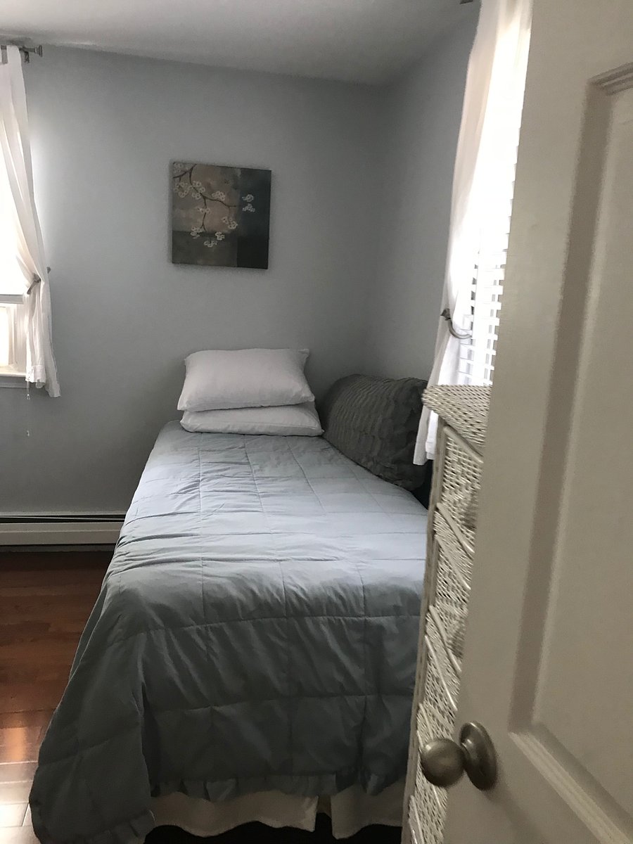part of 2nd bedroom