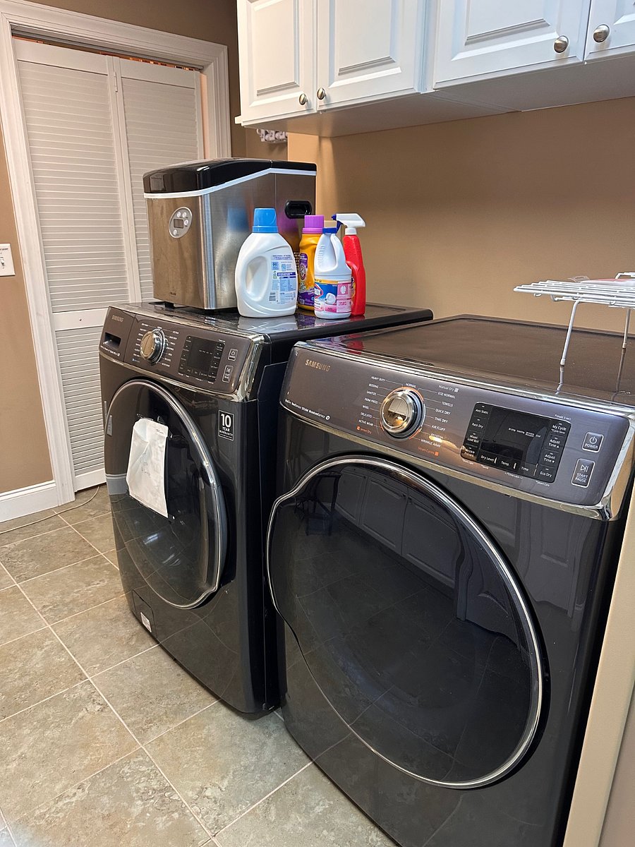 Shared washer and dryer