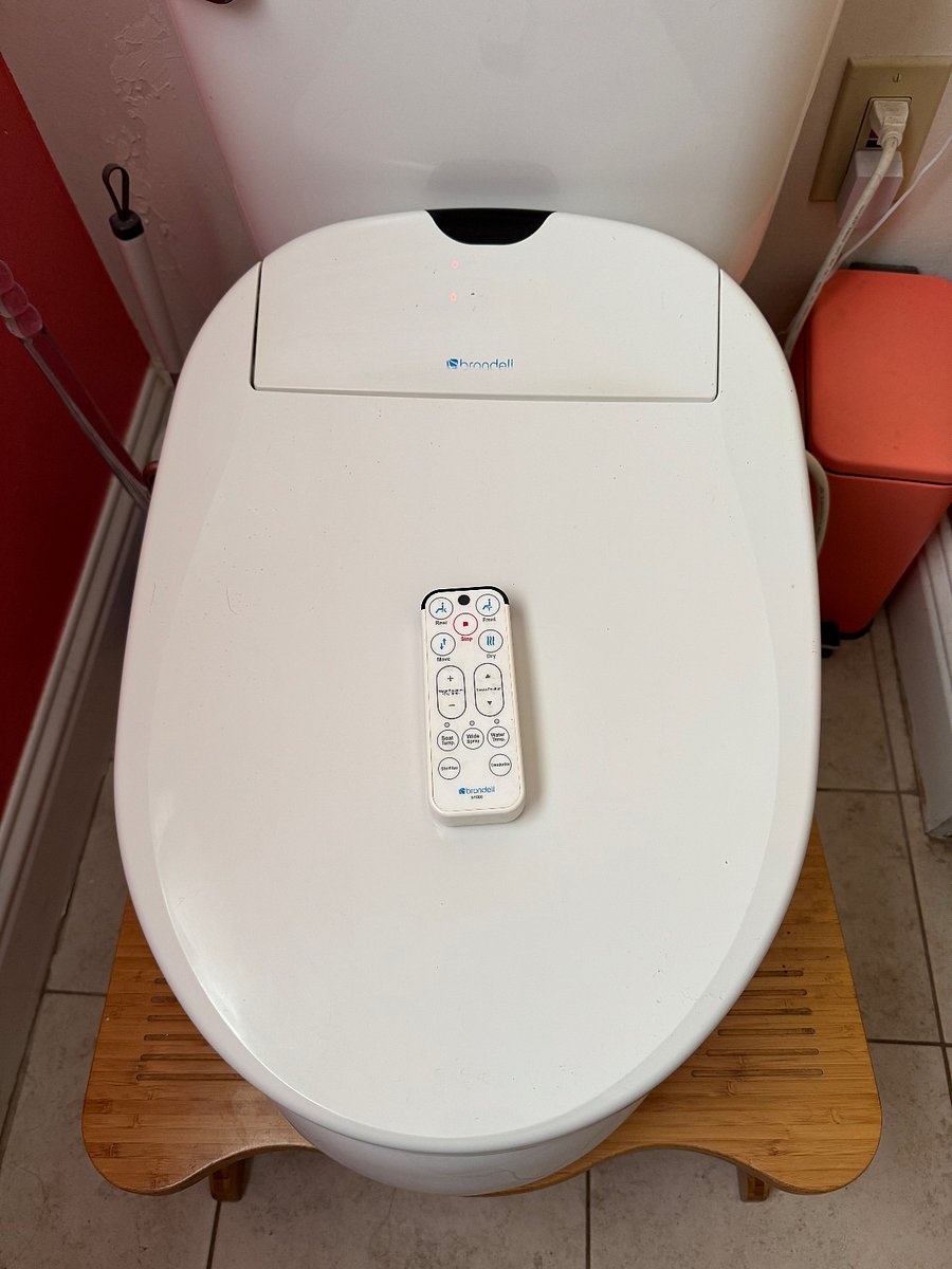 Bidet warms water automatically and remote control allows you to select seat warming to hot, warm, or off.