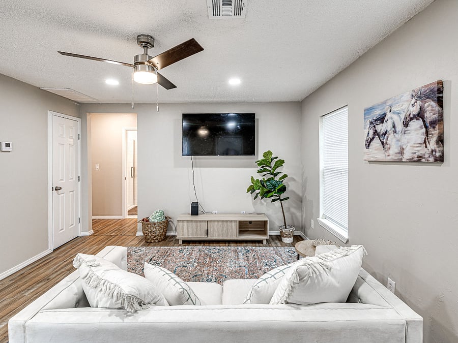 Furnished Finder property 814598_1 photo 17