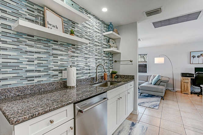 Furnished Finder property 814640_1 photo 20