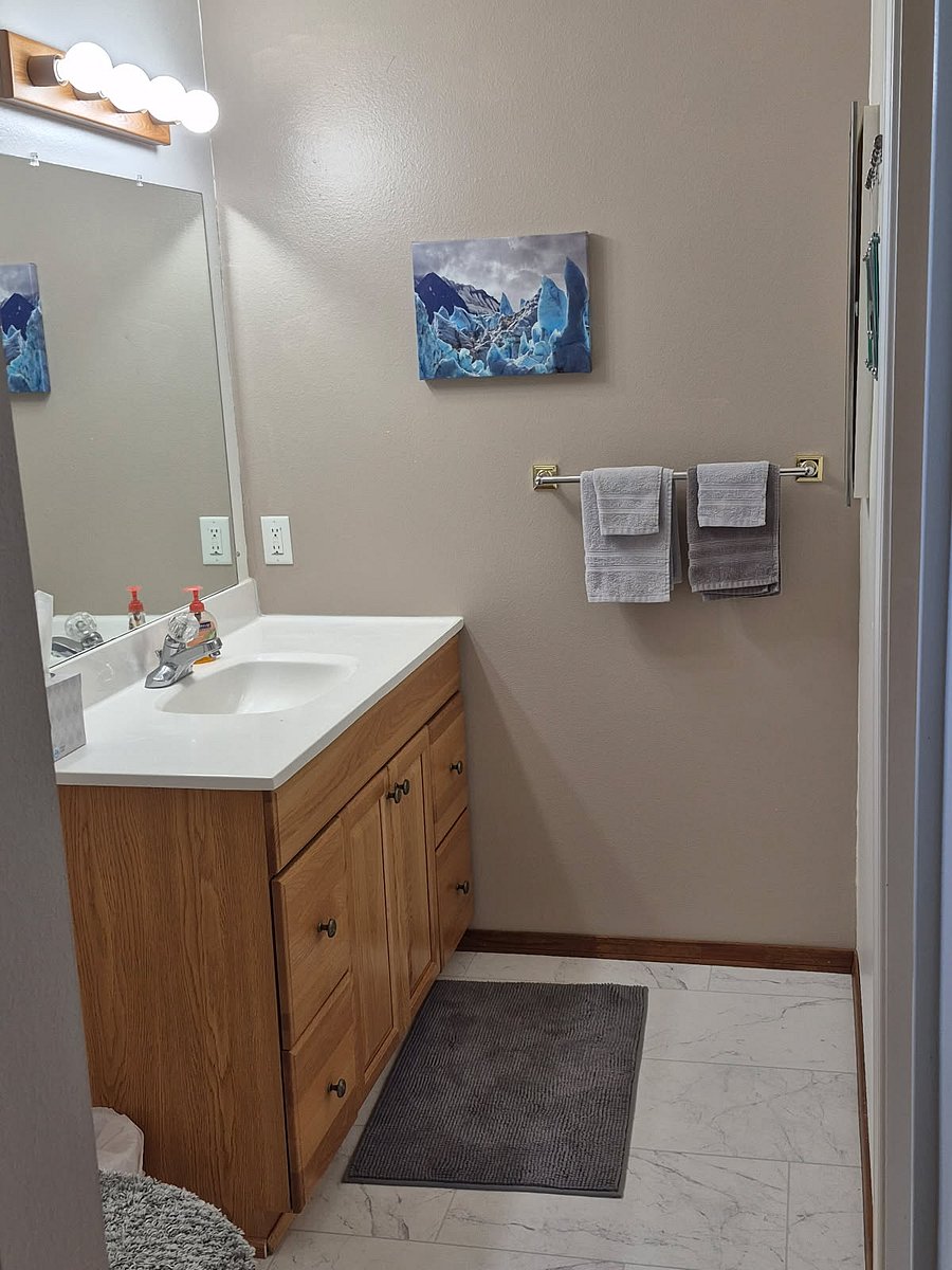 b1 bathroom