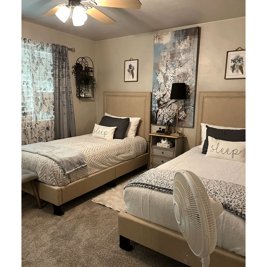 Bedroom 2 had 2 very comfortable twin beds with semi plush mattresses and assorted bedding. Closet is large with shelving in the middle for easy organization and contains stadium seats, blankets and pool towels along with extra bath towels.