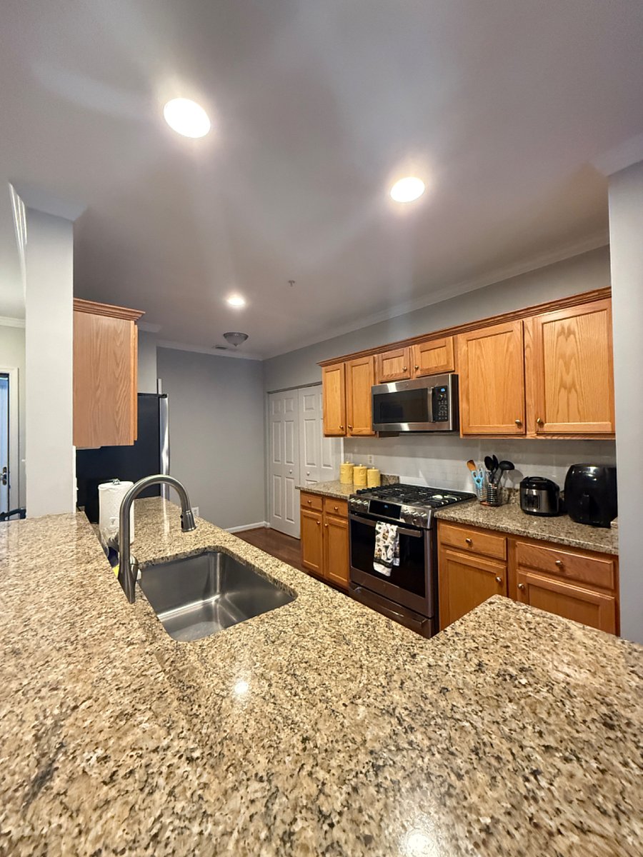 Shared Equipped Kitchen