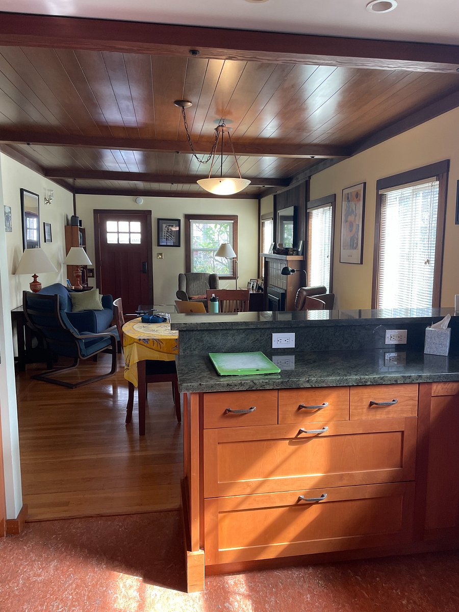 Open floor plan. View from Kitchen to Living Room.