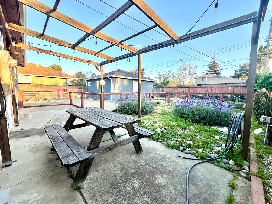 Furnished Finder property 814963_1 photo 24